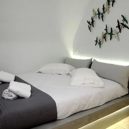 شقة Firostefani Suites فِروستيفاني