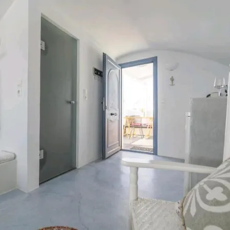 شقة Firostefani Suites *