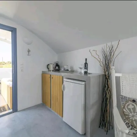 Firostefani Suites פירוסטפני